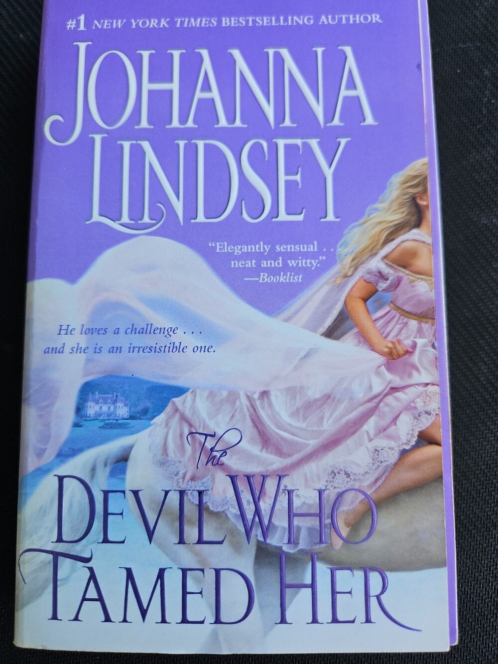 Devil Who Tamed Her by Johanna Lindsey (2008)